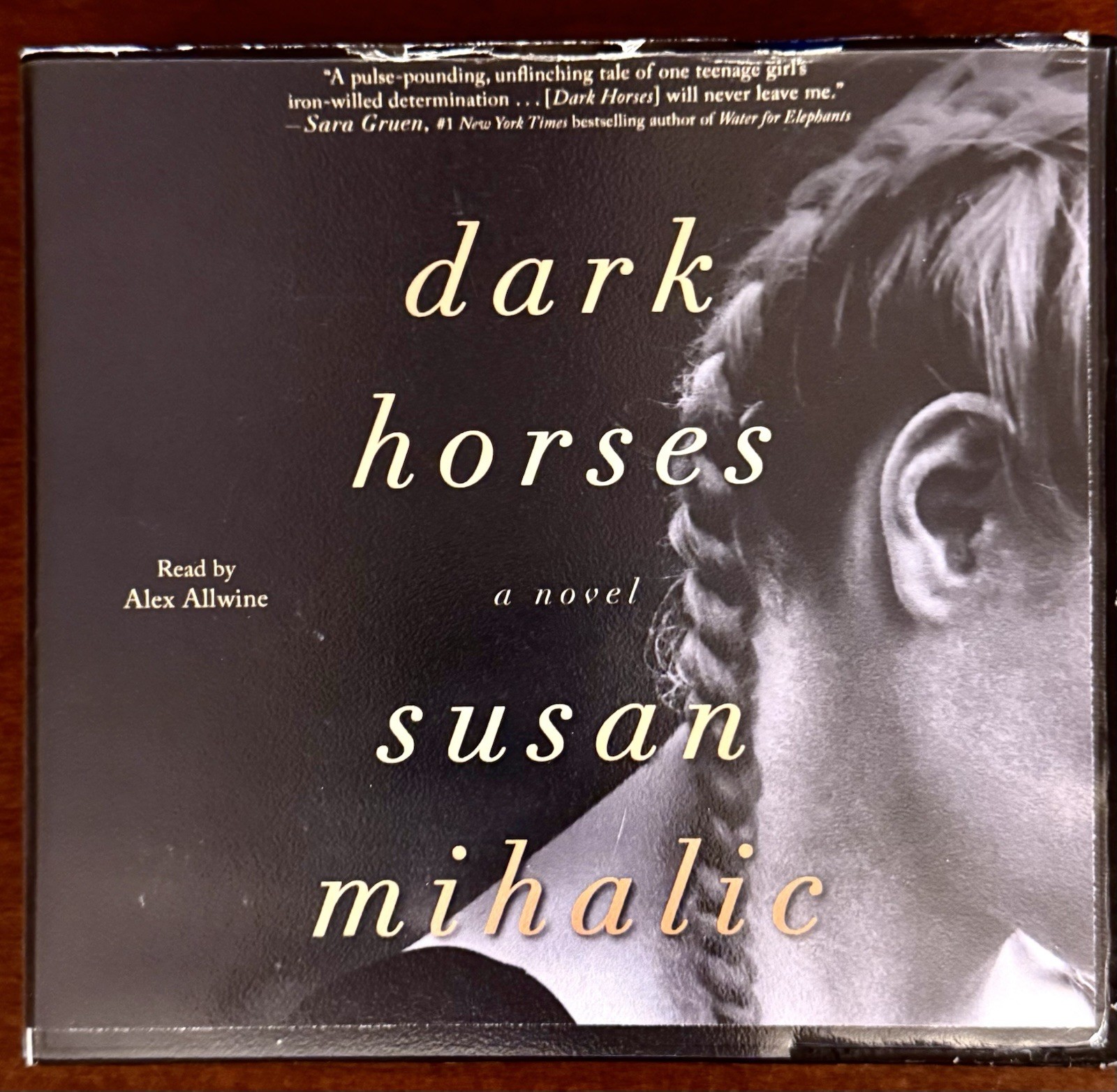 Dark Horses by Susan Mihalic, 9 Guaranteed CDs, 10.5 hrs runtime, 2020 ExLibrary