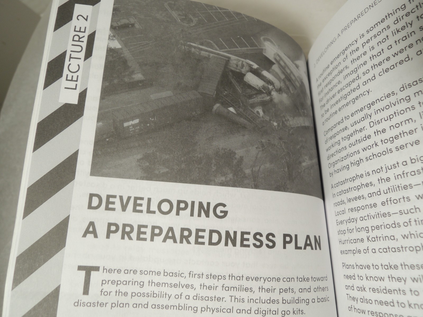 Great Courses When Everything Fails Surviving Any Disaster DVDs & Guidebook