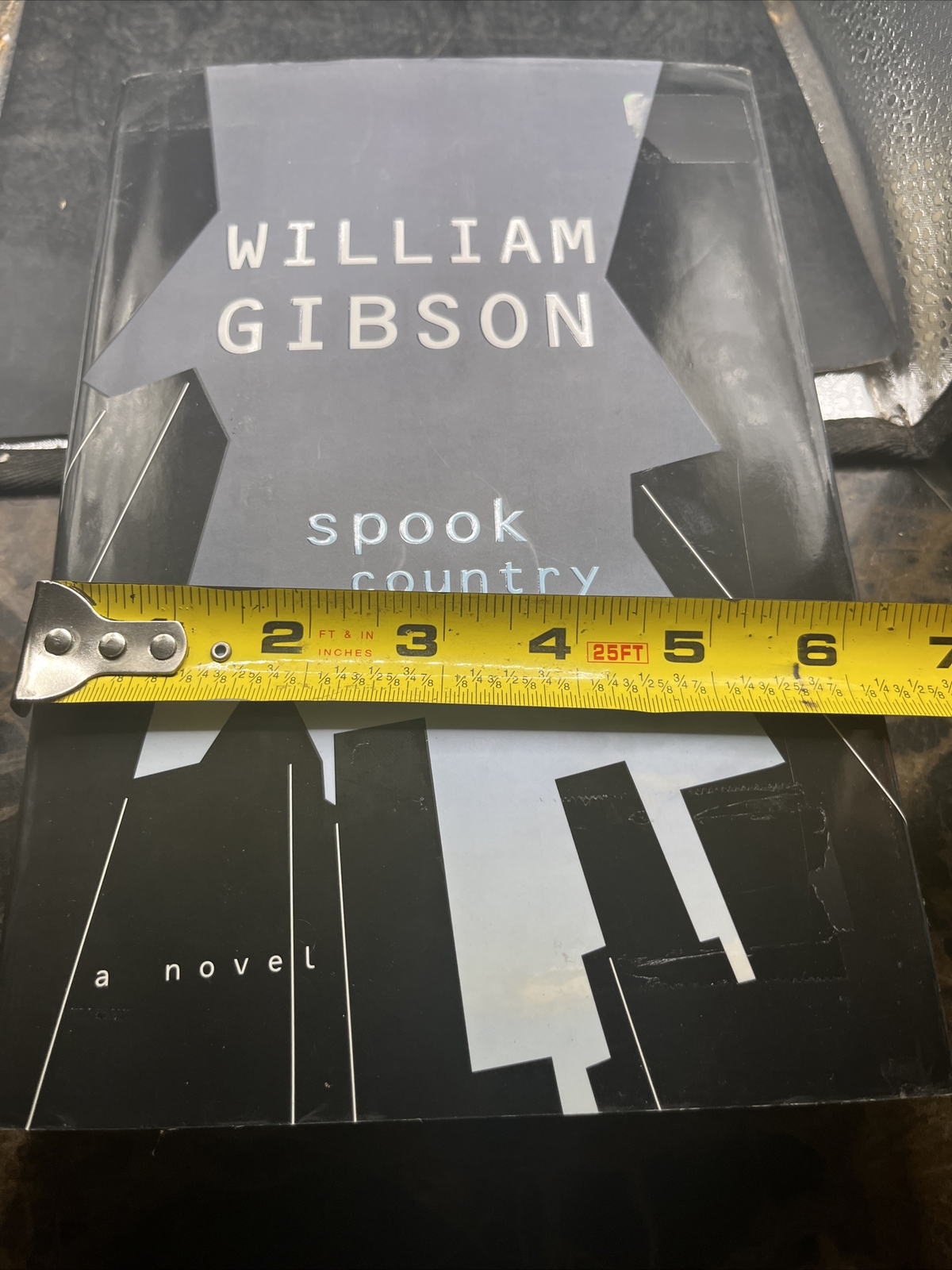 Spook Country — By Gibson, William. AD