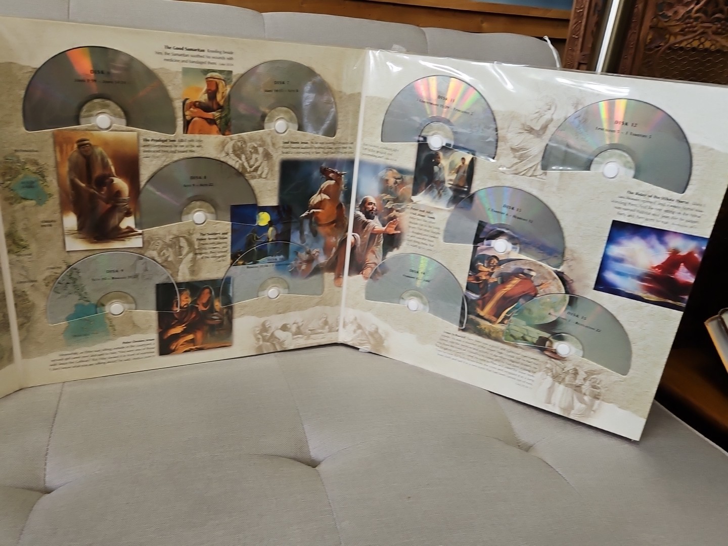 The Bible on CD The New Testament 15 CDs Audio — Jesus-Praying-Listen
