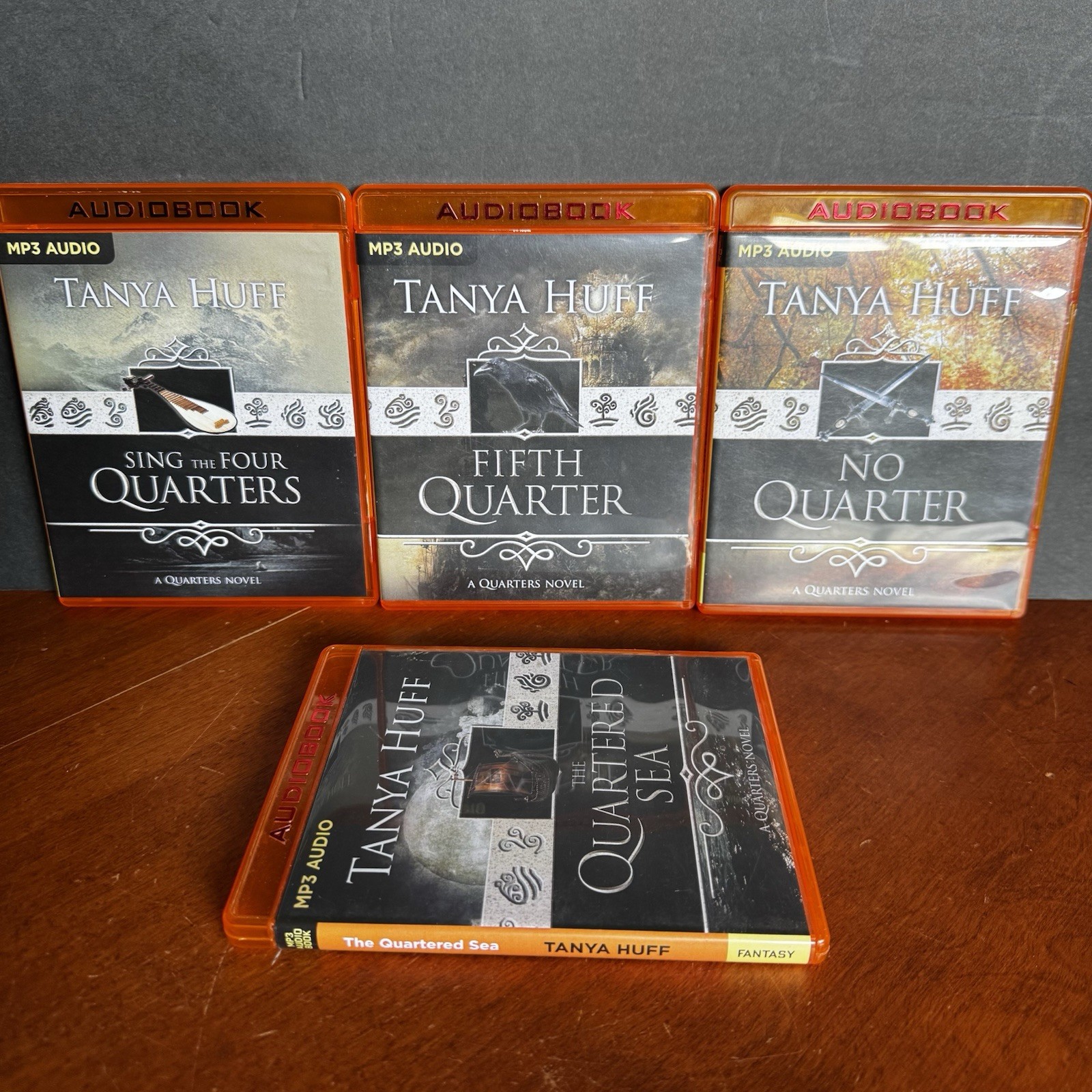 Lot: 4 Quarters MP3-CD Audio Book Tanya Huff Series 1 2 3 4 Sing the Four Fifth