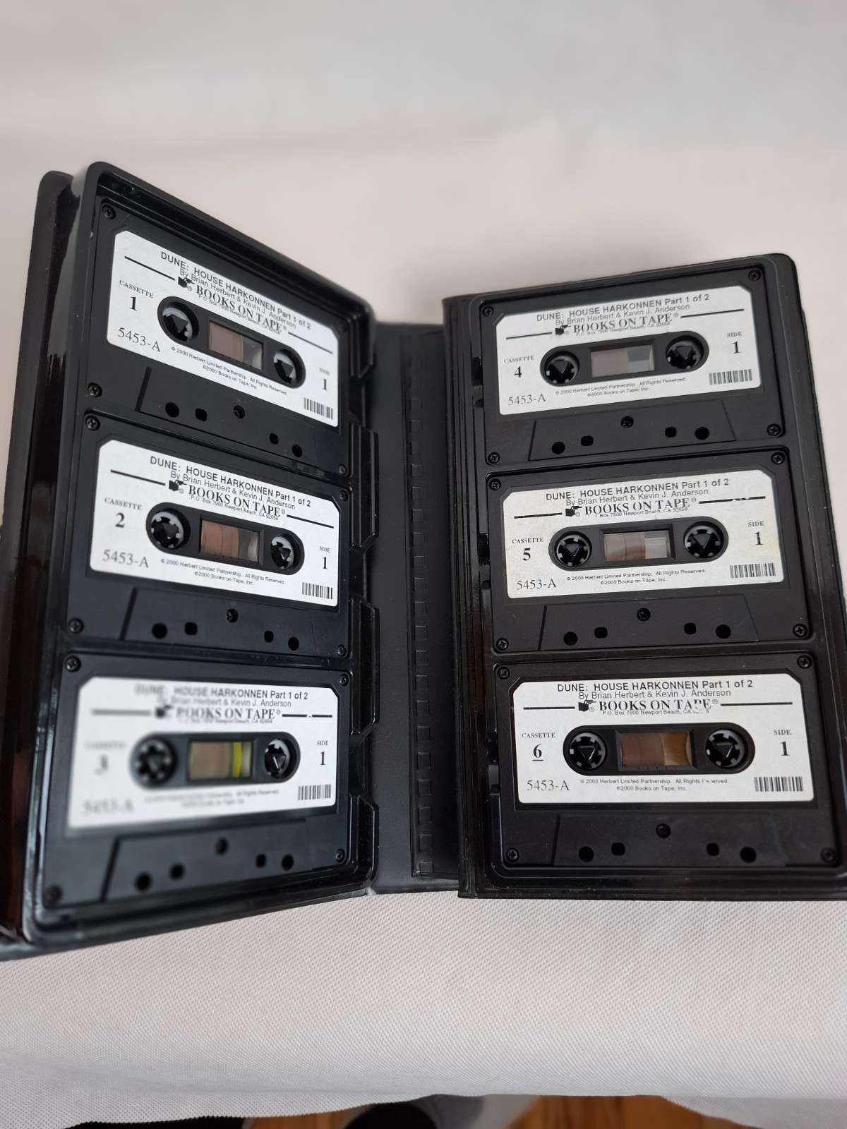 The Puppet Masters by Robert A. Heinlein (1998, 9 Cassette Tapes) Audio Book