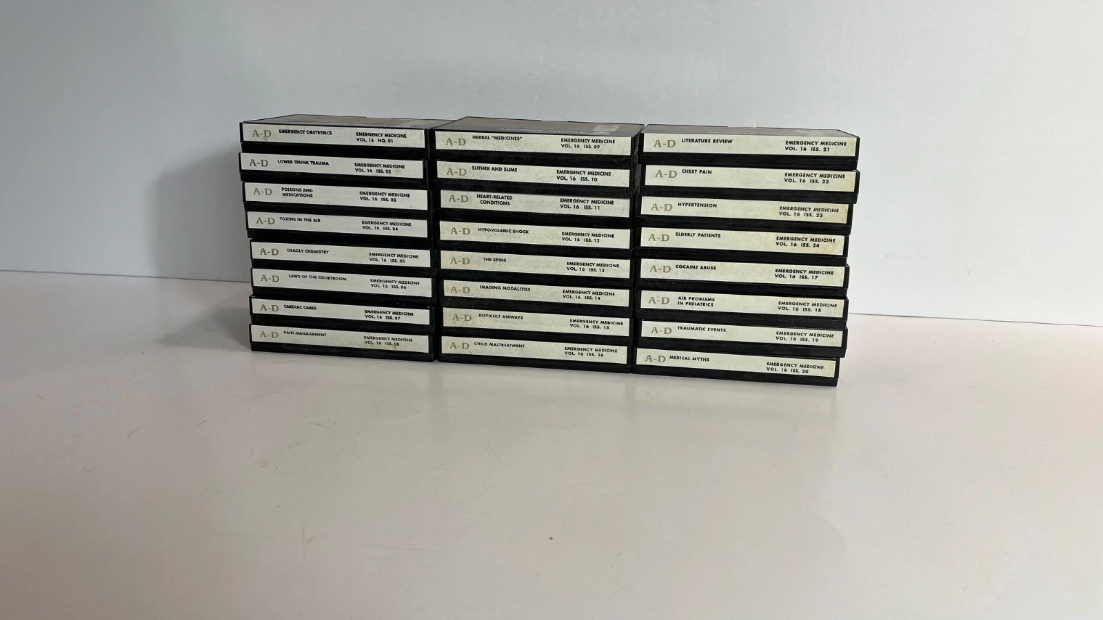 LOT 24 CME Physician Audio Digest Emergency Medicine Cassette Volume 16 1999 VTG
