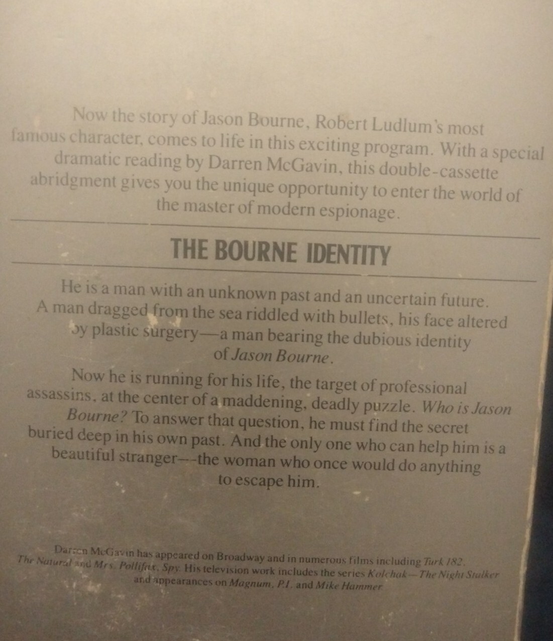 The Bourne Identity, Darren McGavin — Bantam Audio Cassette 2 Tapes Set
