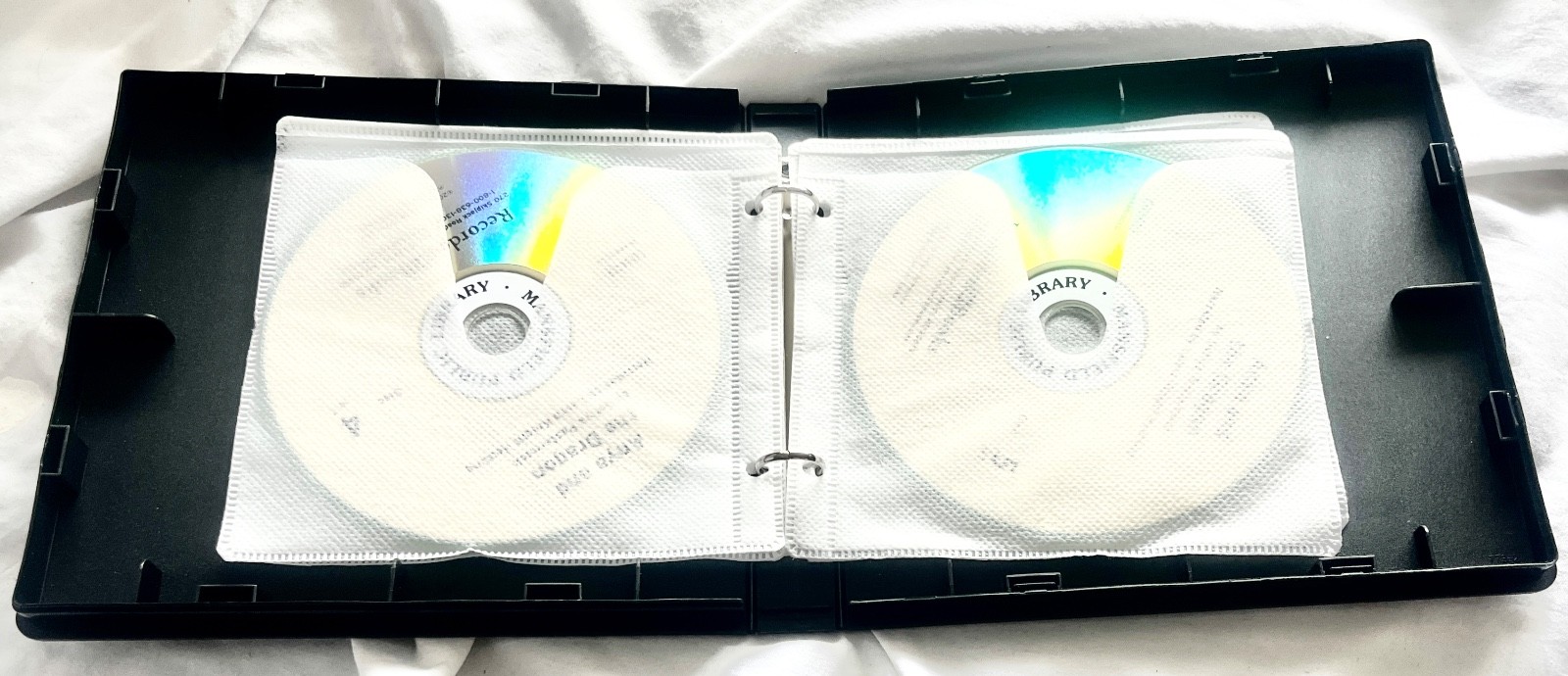 Anya And The Dragon🔴Sofiya Pasternack💿Recorded Books 9 CD Black Case EXLIB