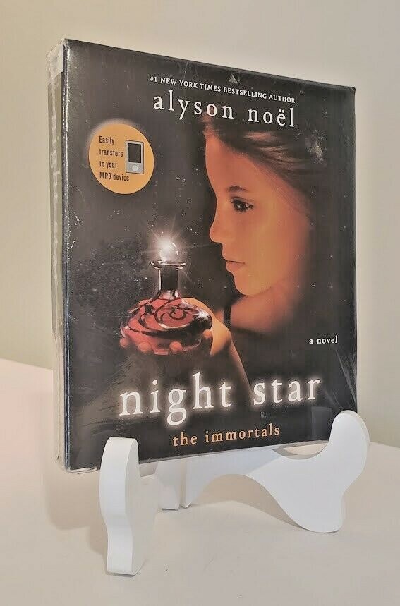 Night Star (The Immortals) a Novel by Alyson Noel — Audio CD