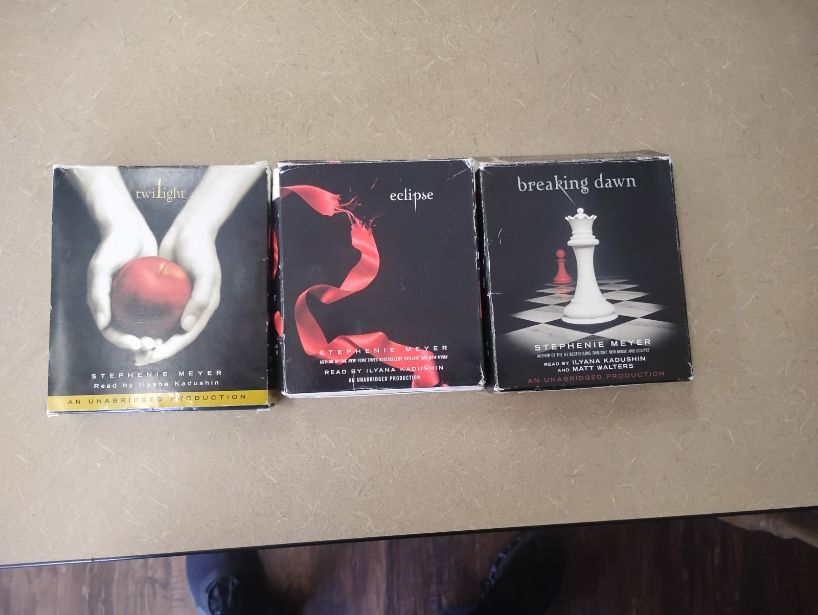 Twilight Saga Audiobook CD Lot Twilight Eclipse Breaking Dawn