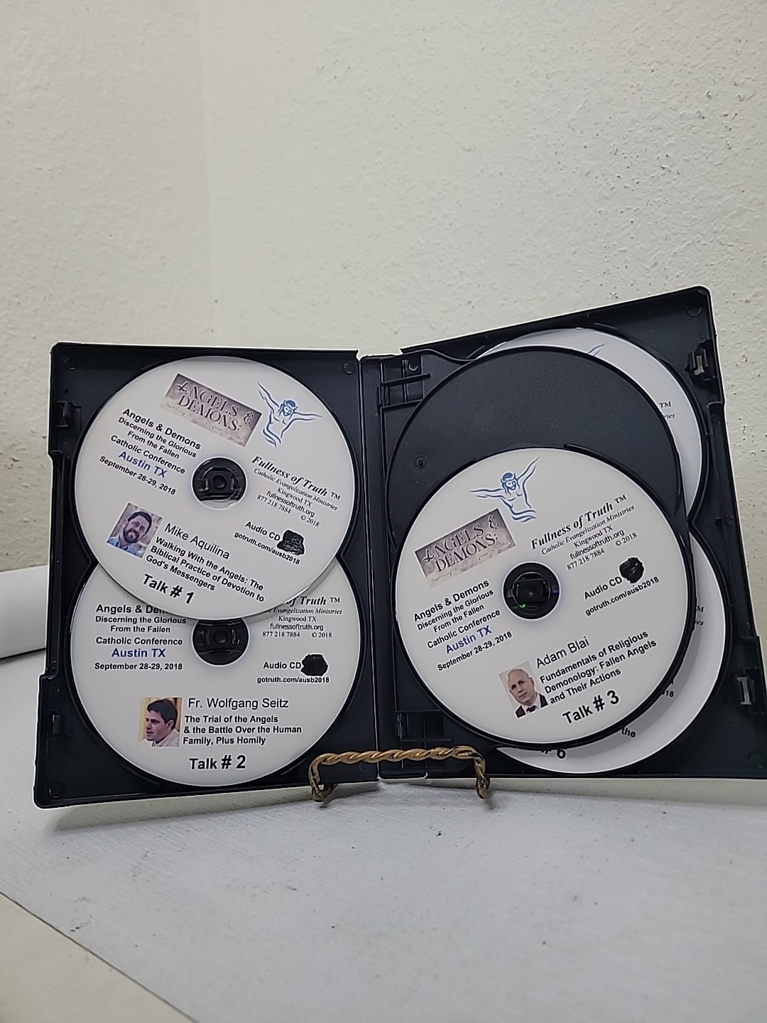 Catholic Ministries-6 Audio CDs «ANGELS & DEMONS: Discerning the Glorious From..