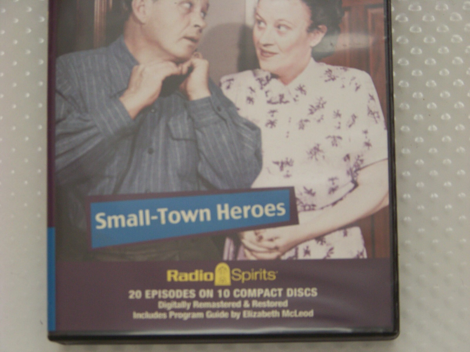 Radio Spirits Fibber McGee & Molly — Small-Town Heroes — 10CDS — 20 Episodes