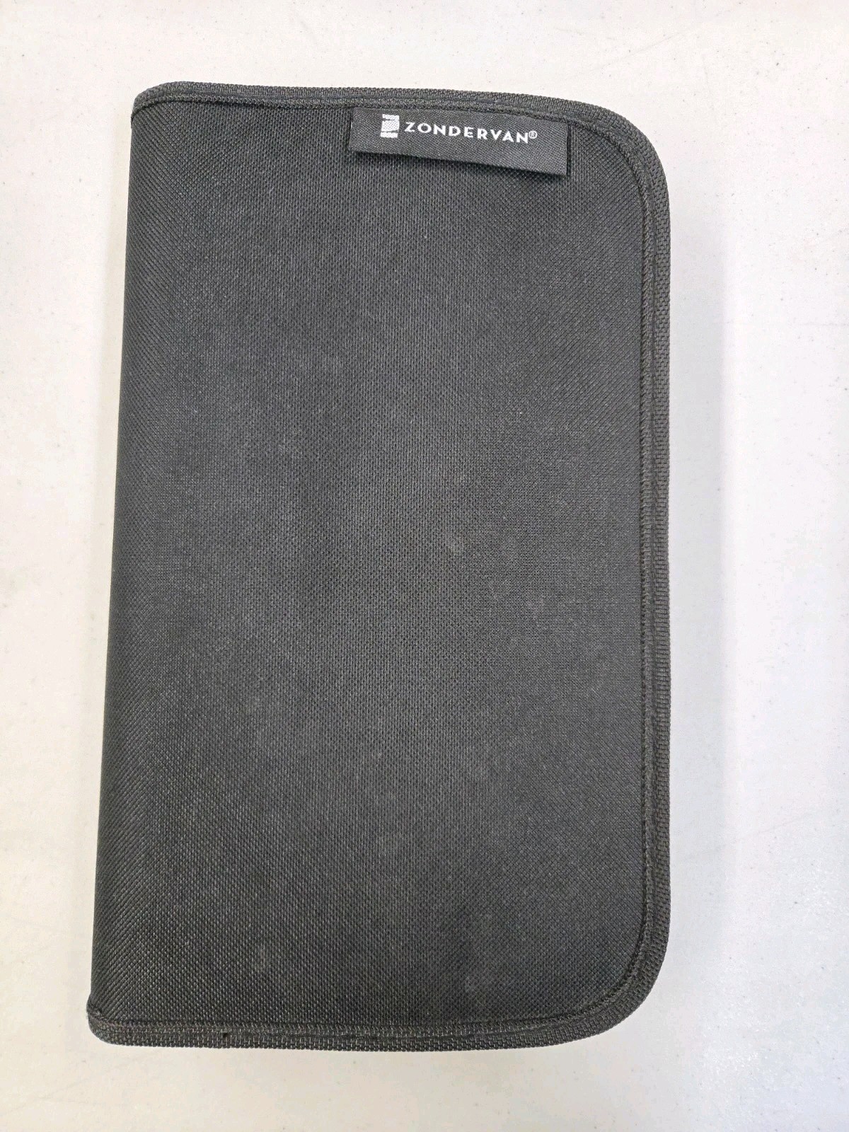 Zondervan NIV Audio Bible — 64 CD Old & New Testament W/ Zippered Case 2001