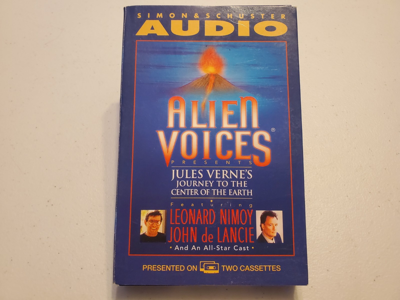 2 Cassettes Simon & Schuster Alien Voices Journey to the Center of the Earth