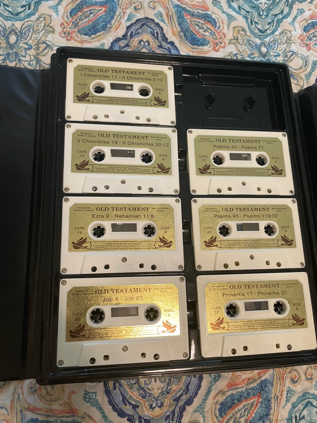 The Bible Old & New Testament 47 Audio Cassettes New International Version~Vtg