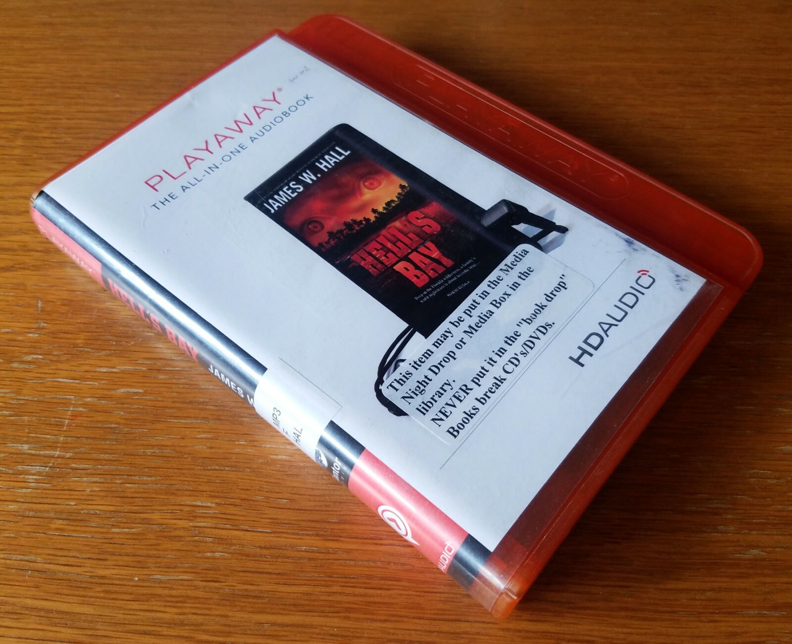 Hell’s Bay — James Hall (Playaway Preloaded Digital Audio Player) Unabridged 11h
