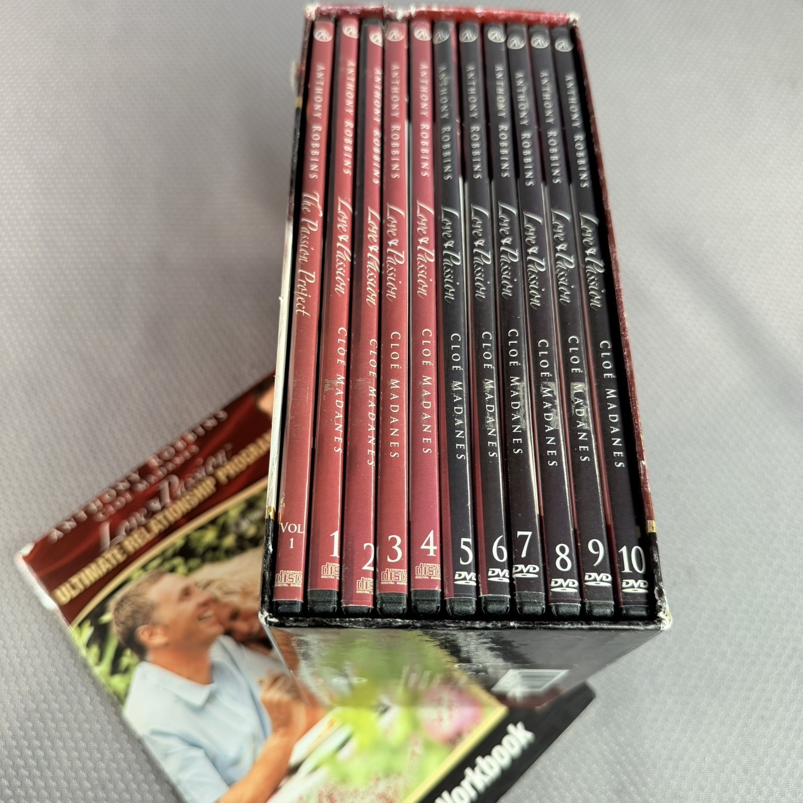 Tony Robbins Love & Passion Ultimate Relationship Program Box Set (4 CD & 6 DVD)