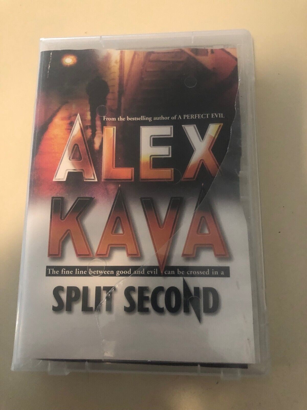Alex Kava Split second audio book 2 Cassette Set