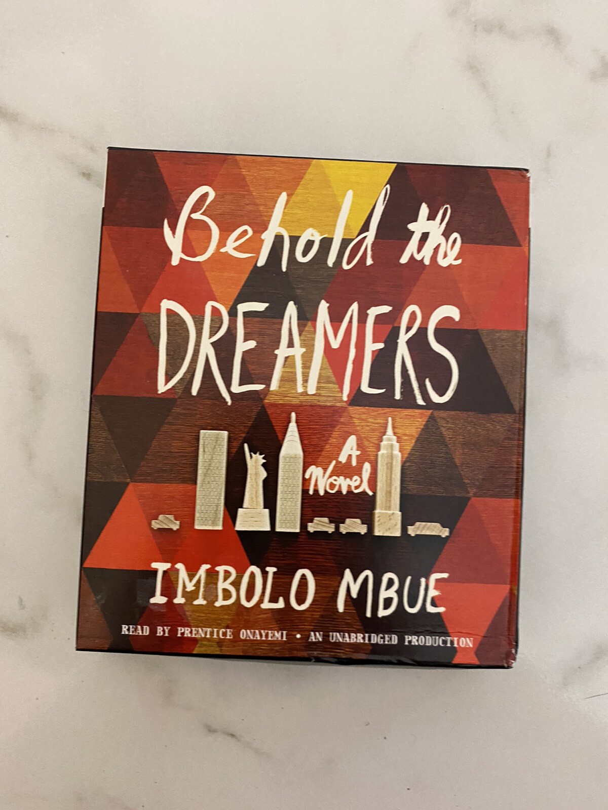 Behold the Dreamers (Oprah’s Book Club): A Novel