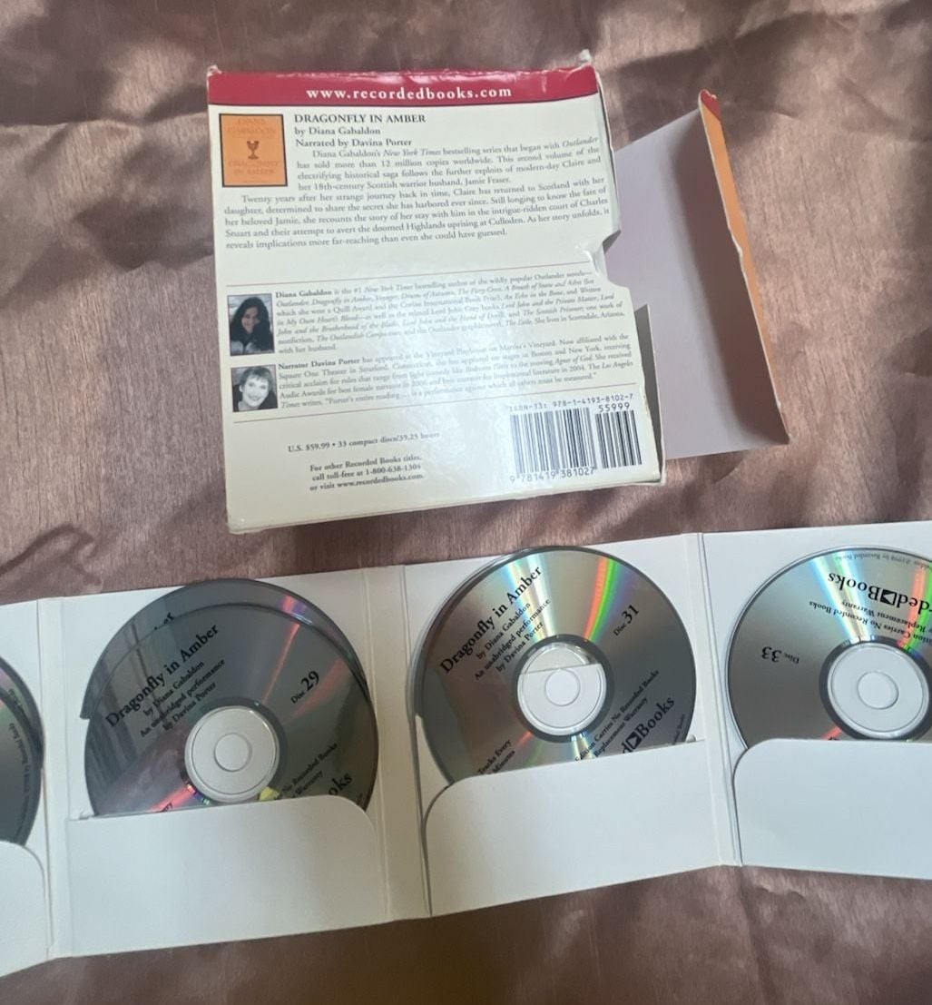 Dragonfly in Amber by Diana Gabaldon Unabridged Audiobook 33 CD Set