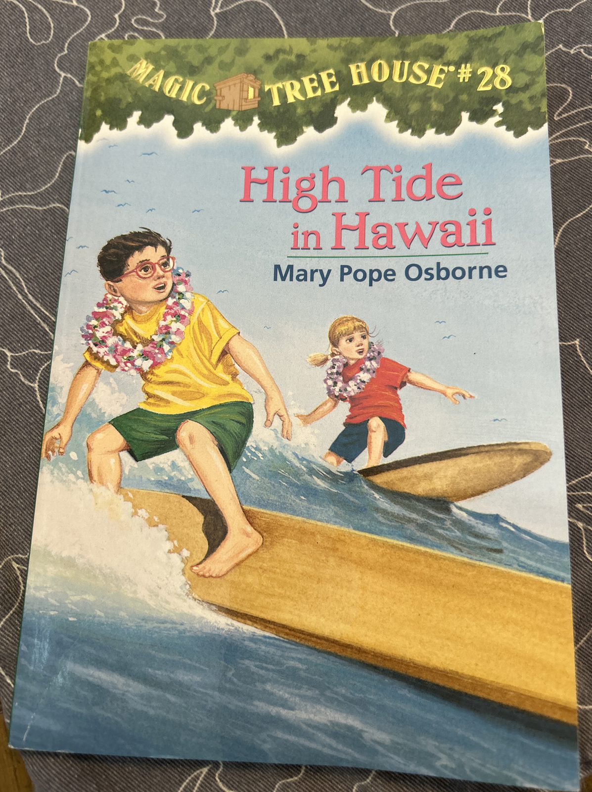 Magic Tree House (R) Ser.: High Tide in Hawaii by Mary Pope Osborne (2003, Trade