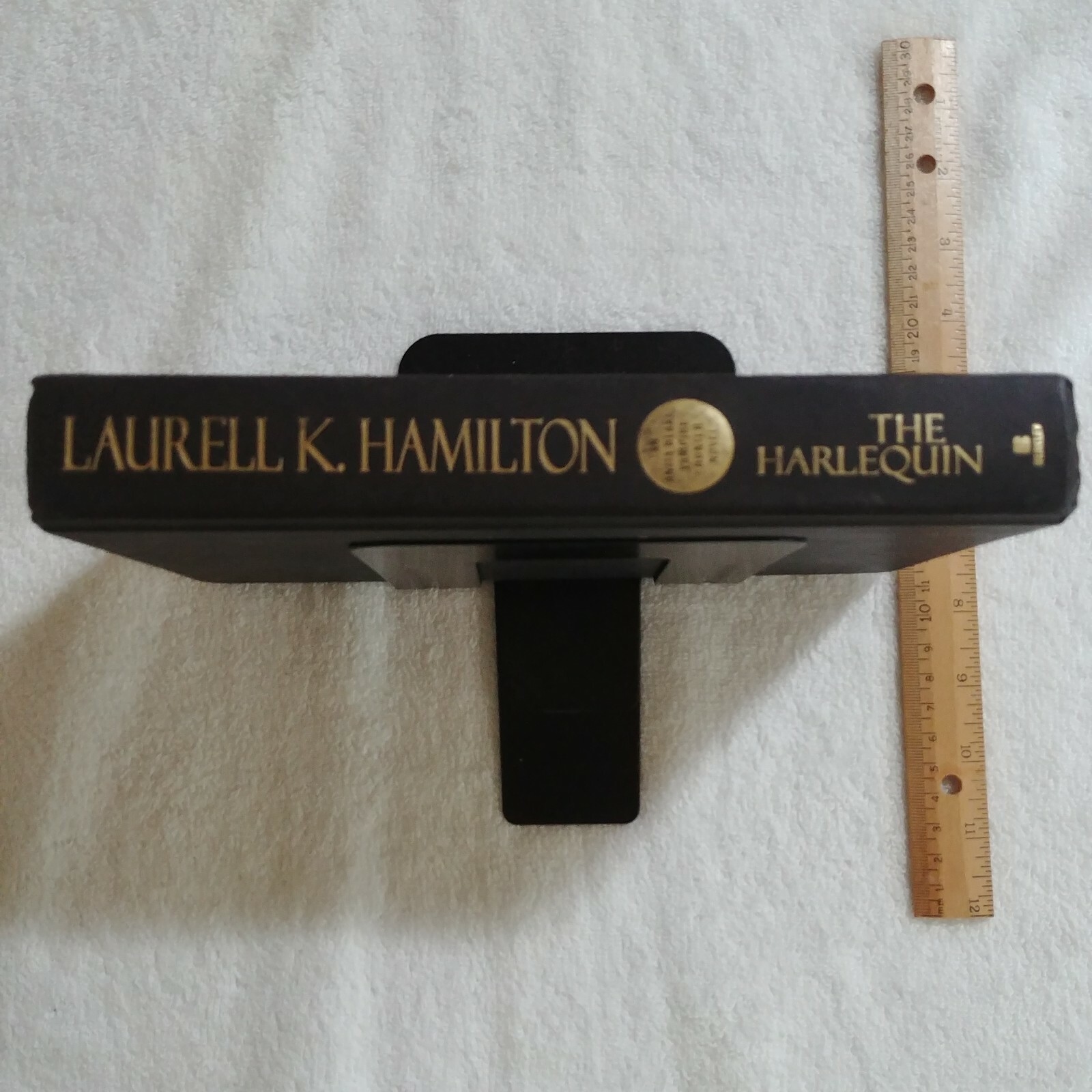 The Harlequin by Laurell K. Hamilton (Anita Blake, Vampire Hunter #15, 2007)