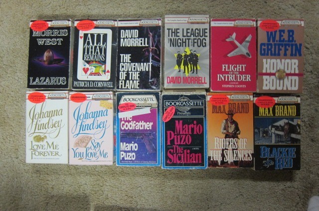 LOT OF 29 AUDIOBOOKS ON BOOKCASSETTE thrillers, romance, westerns READ DESCRI