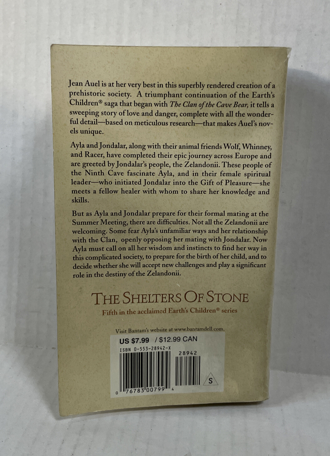 2 EARTH’S CHILDREN Books by Jean M Auel — Mammoth Hunters & Shelters Of Stone