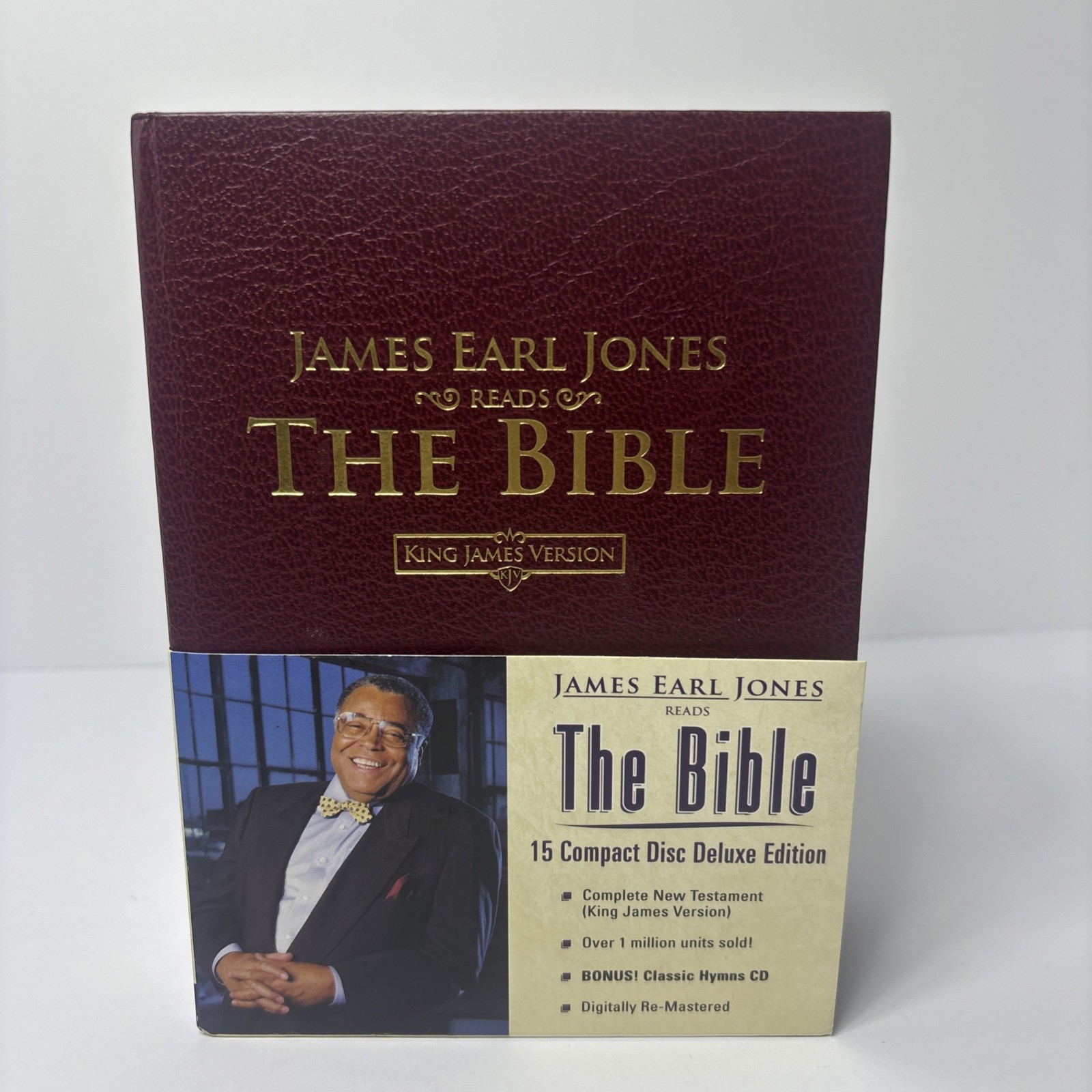 James Earl Jones Reads the Bible New Testament-KJV-Deluxe 15 Disc Set (2006)