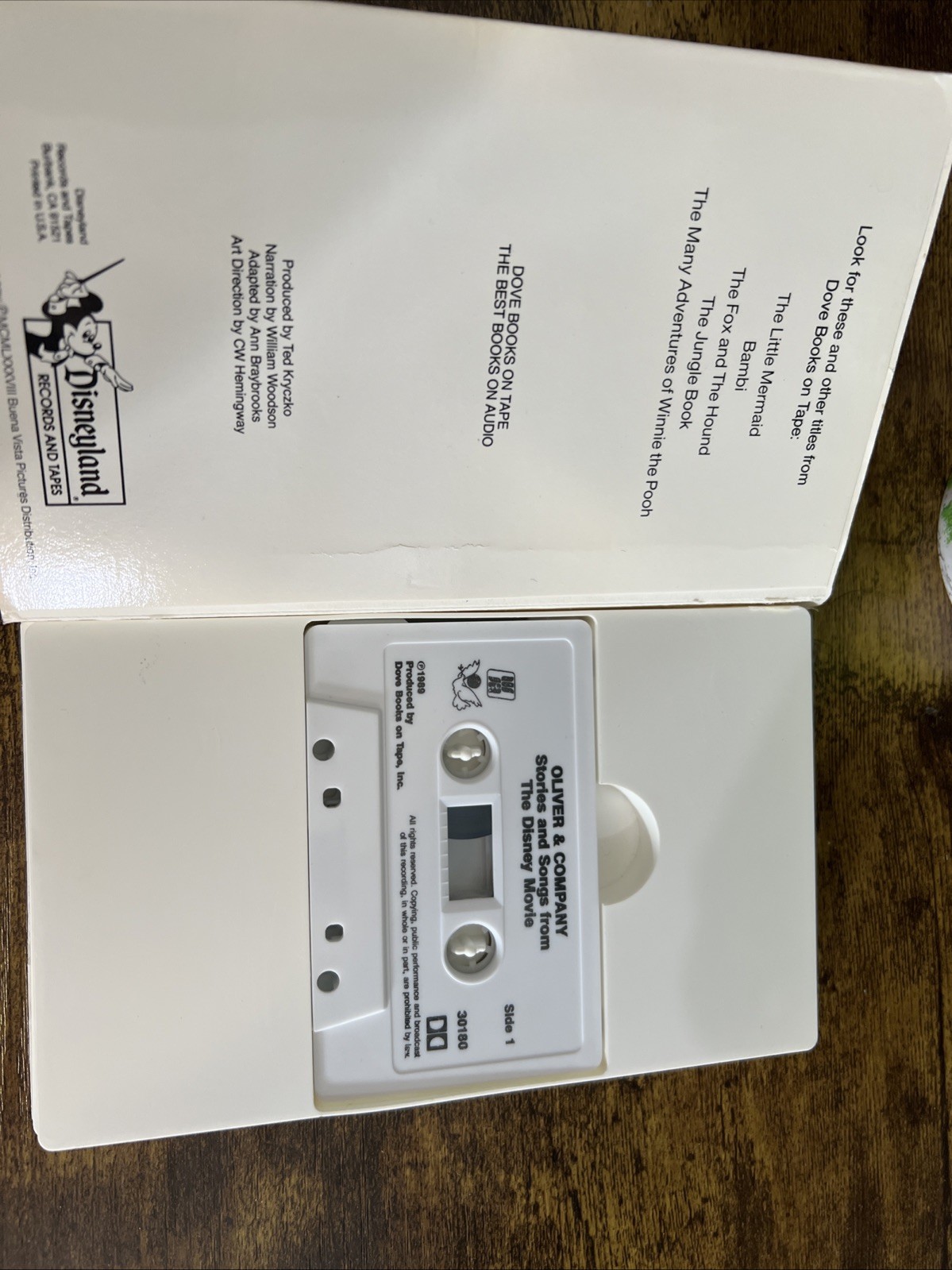 VTG 1989 Dove Audio Oliver and Company Disney Cassette Book On Tape