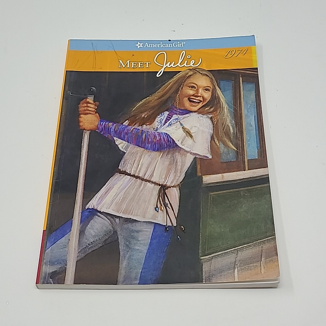 Meet Julie — Mcdonald, — Megan — American Girl 1974 Paperback