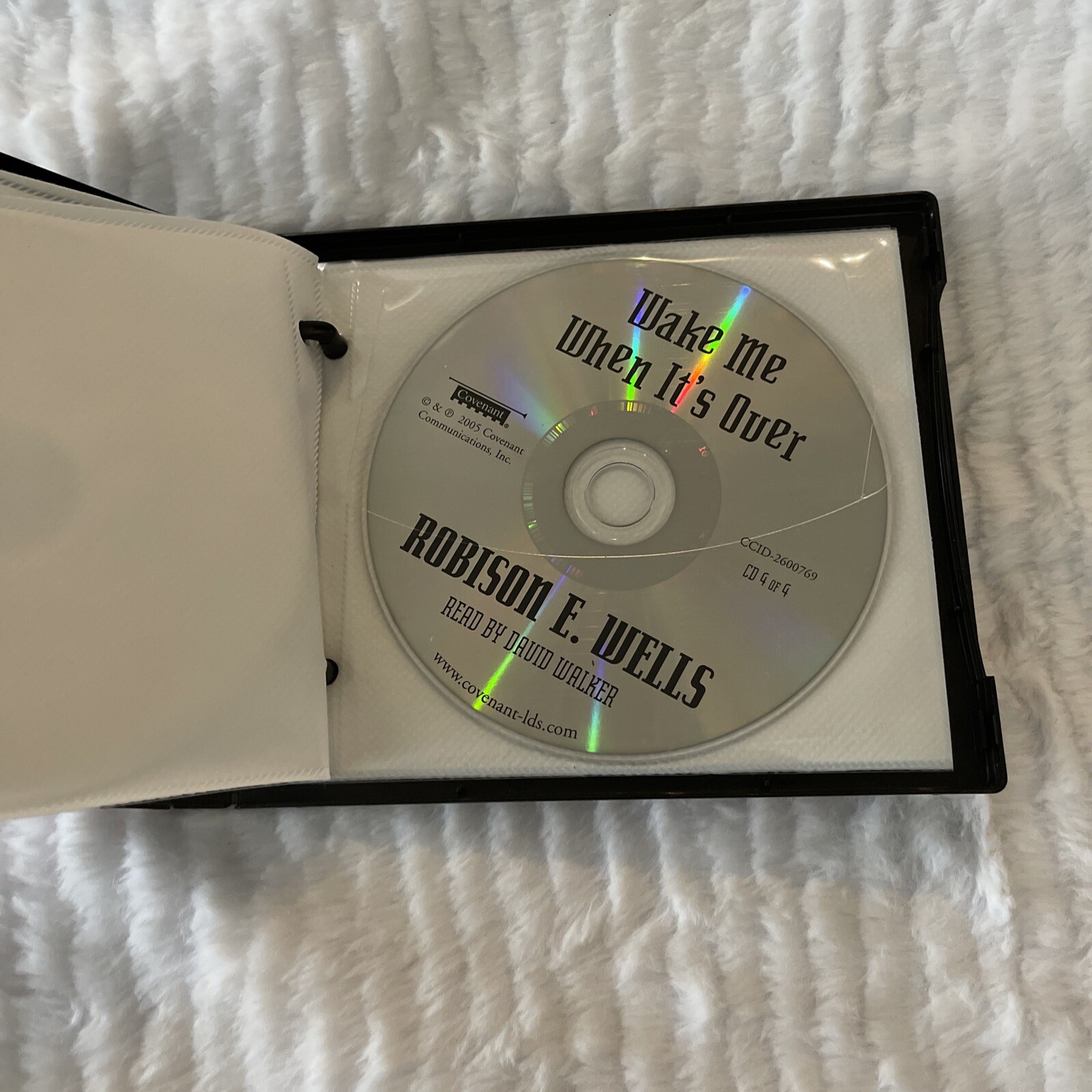 Wake Me When It’s Over (Audiobook 4 Disc) Robison E. Wells