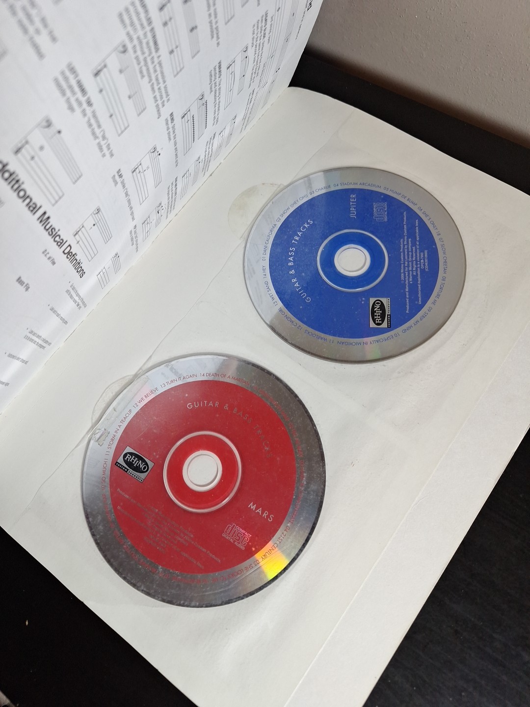 Red Hot Chili Peppers — Stadium Arcadium Deluxe Bass Edition Book 2-CDs