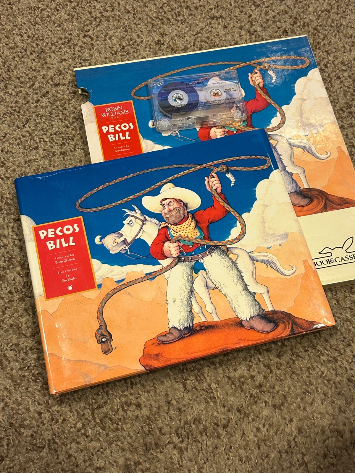 RARE Pecos Bill hardcover + cassette tape in slipcase read by Robin Williams