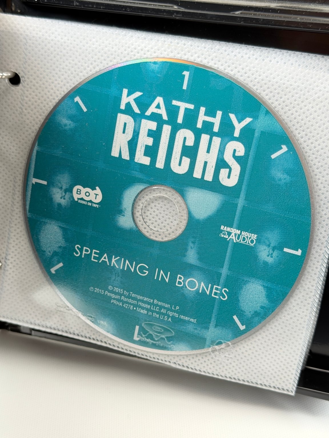 Speaking in Bones by Kathy Reichs Audiobook CDs Unabridged 8 Discs