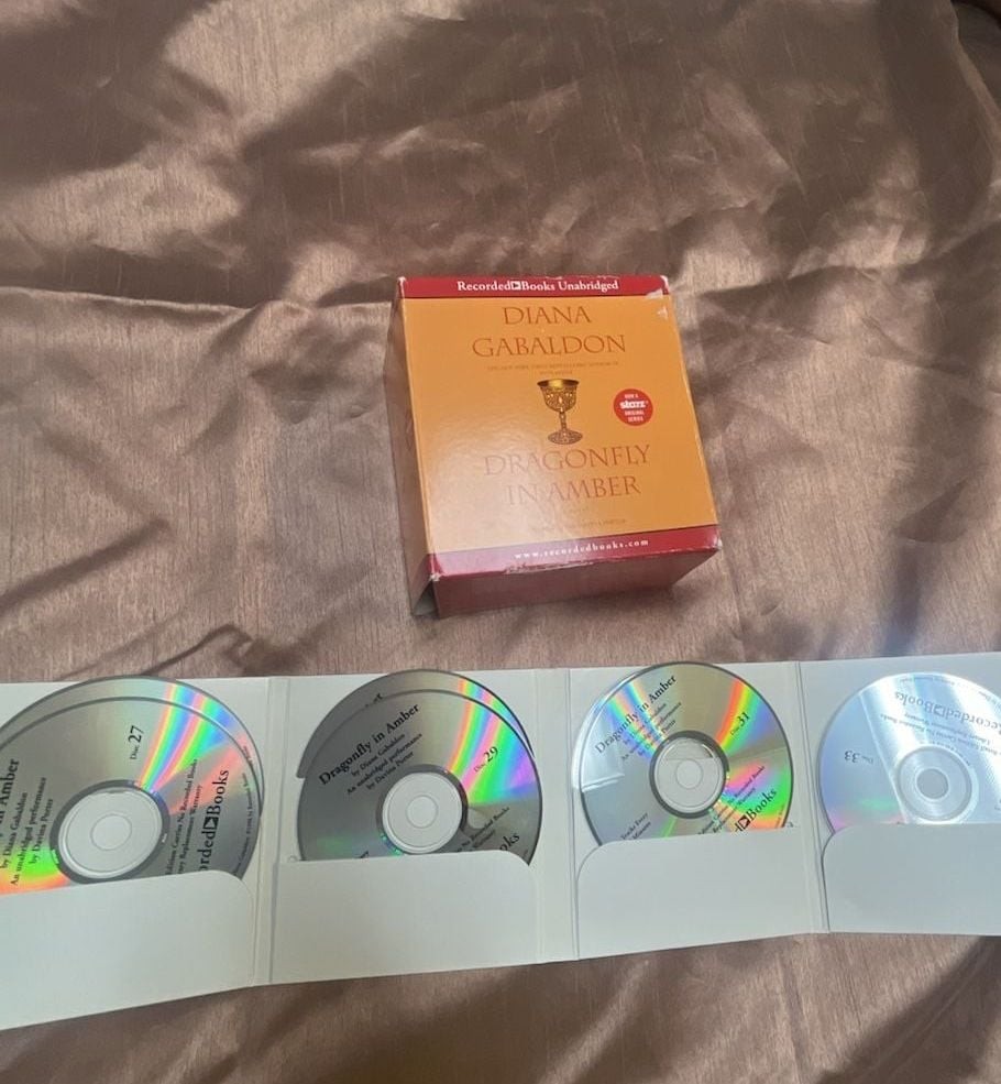 Dragonfly in Amber by Diana Gabaldon Unabridged Audiobook 33 CD Set
