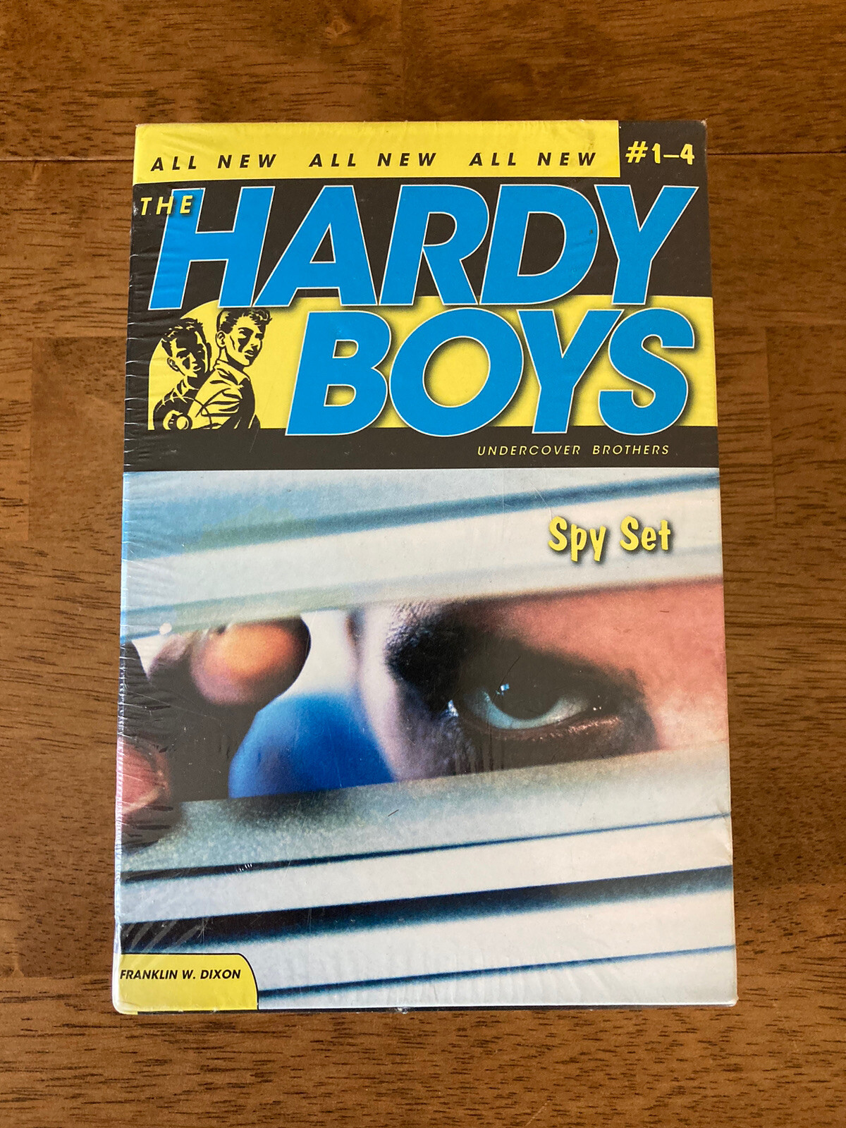 THE HARDY BOYS Boxed Set 1-4 Undercover Brothers Spy Set New Sealed Paperback