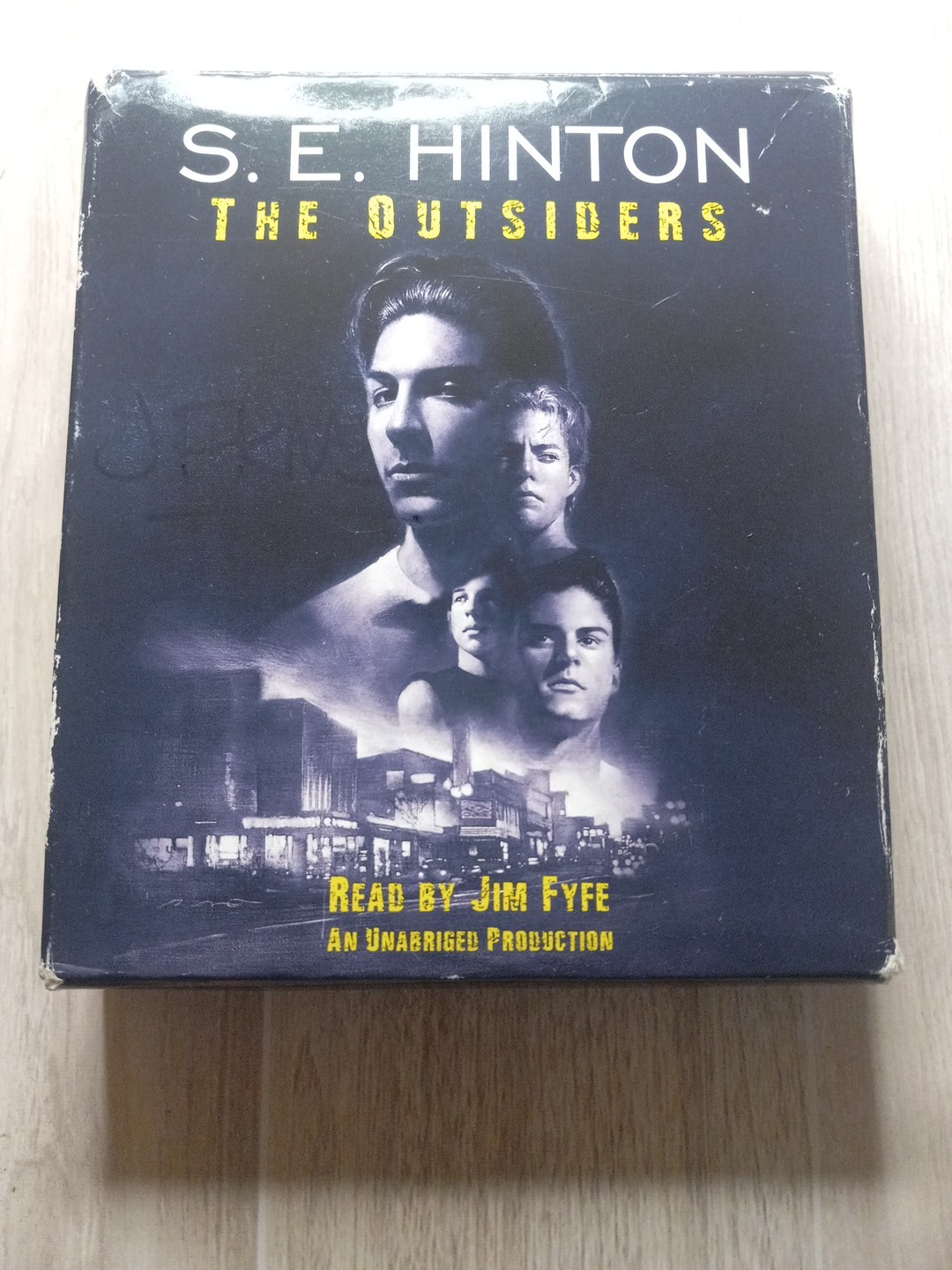 The Outsiders by S. E. Hinton (2006, Compact Disc, Unabridged edition)