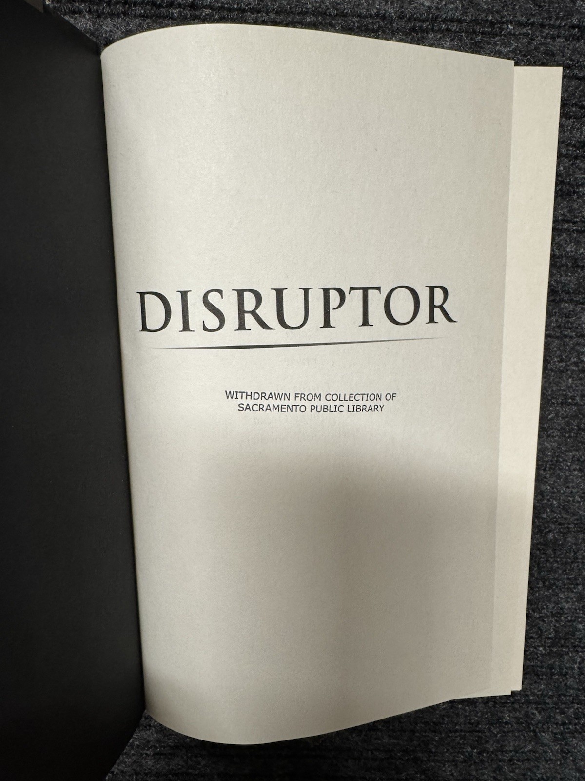 Disruptor (Seeker) — Hardcover By Elys Dayton, Arwen — GOOD