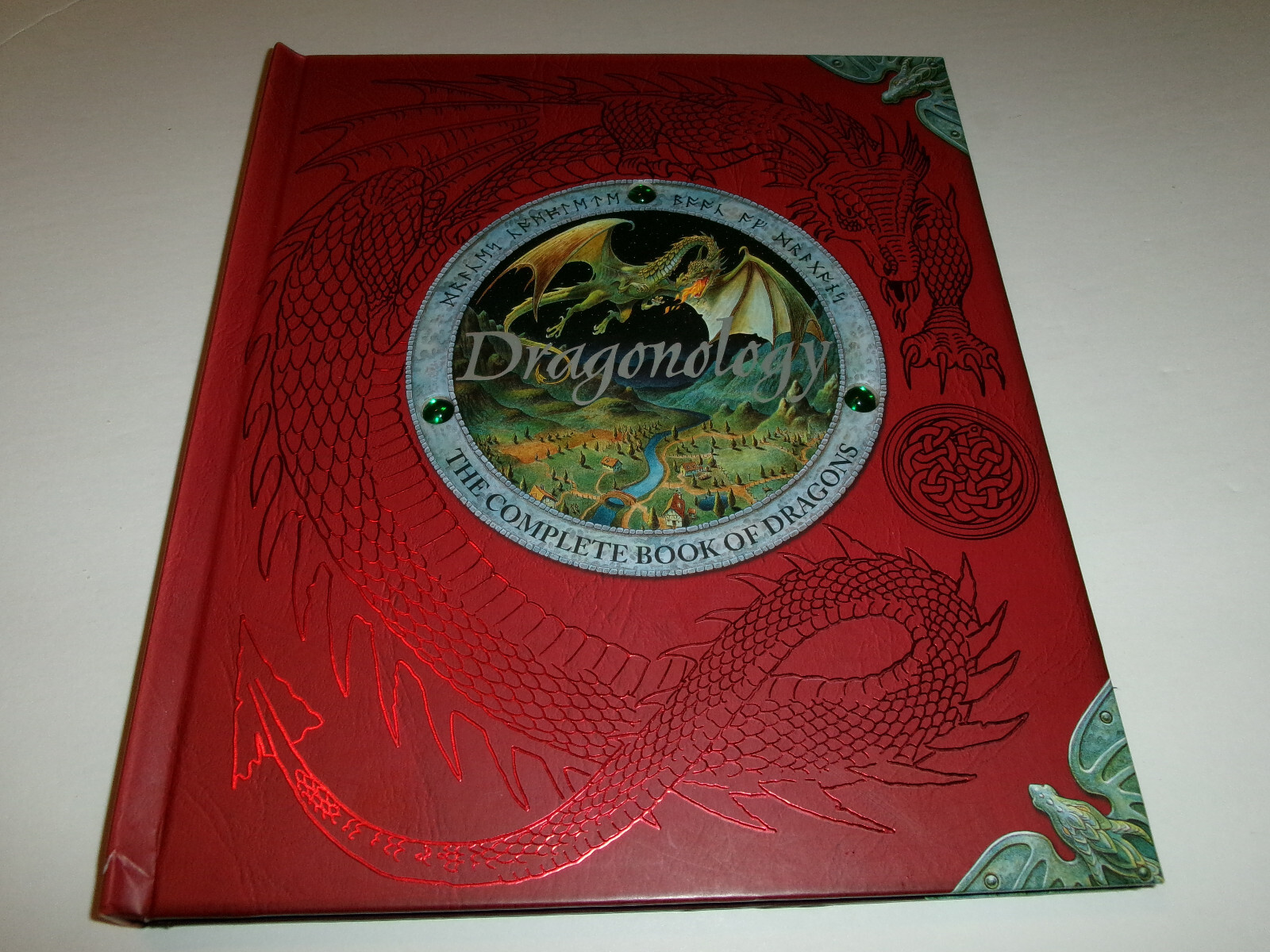 (2) Dragonology / Dragon Hunter’s Handbook (Hardcover;Excellent Condition)