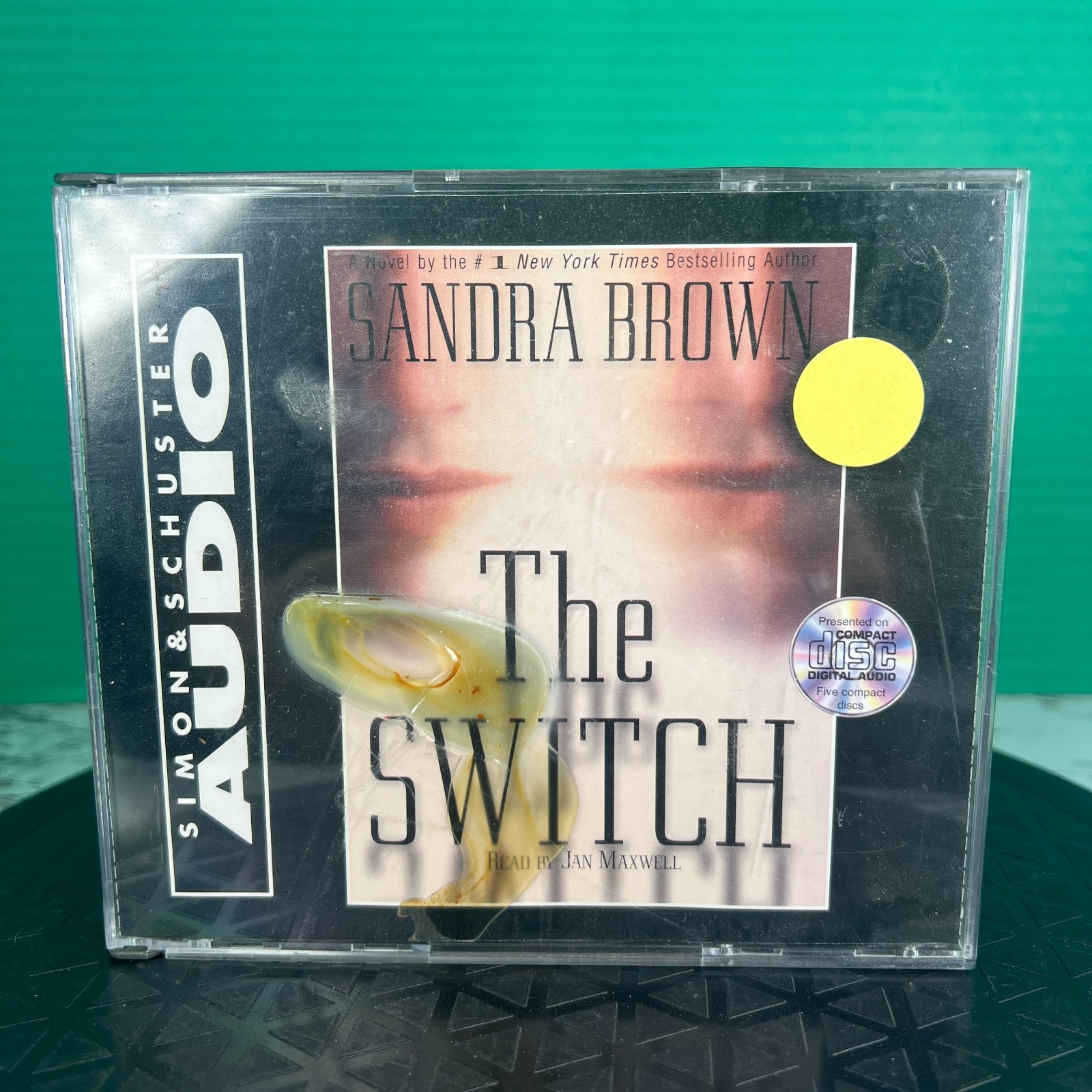 The Switch A Novel by Sandra Brown 2000 Audio Book 5 CDs Abridged