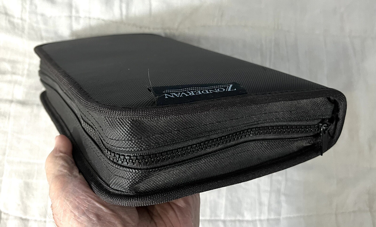 Zondervan NIV Audio Bible Dramatized Complete Bible 64 Audio CD Set Zipper Case