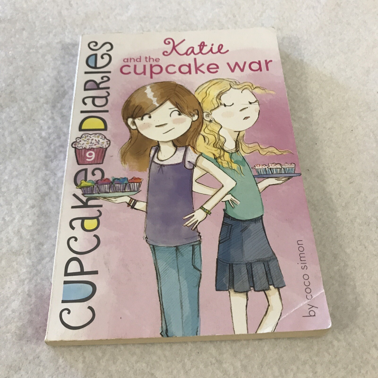 Cupcake Diaries Katie and the Cupcake War Coco Simon Paperback