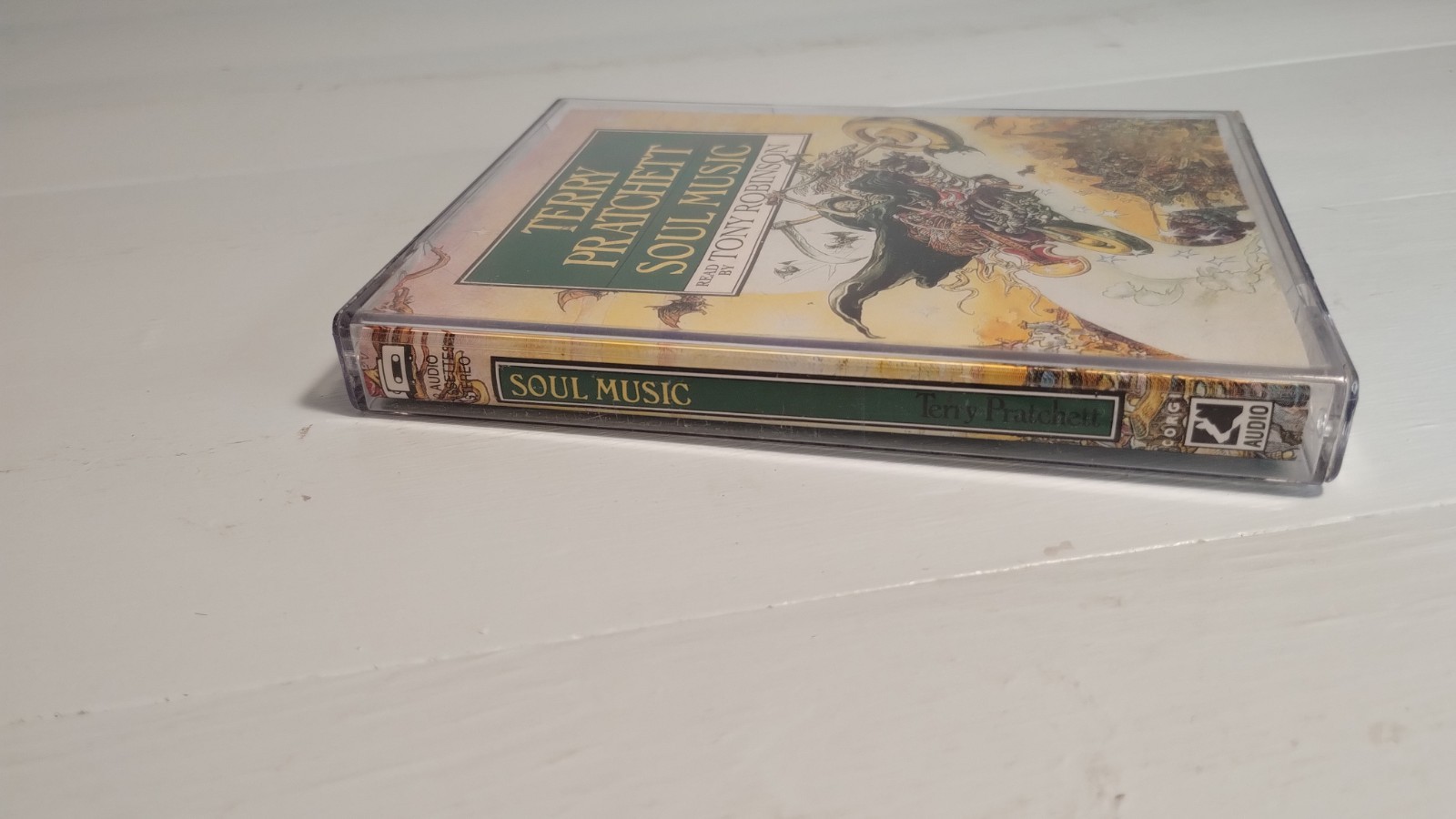 Soul Music by Terry Pratchett 1996 2 Audio cassettes read by Tony Robinson