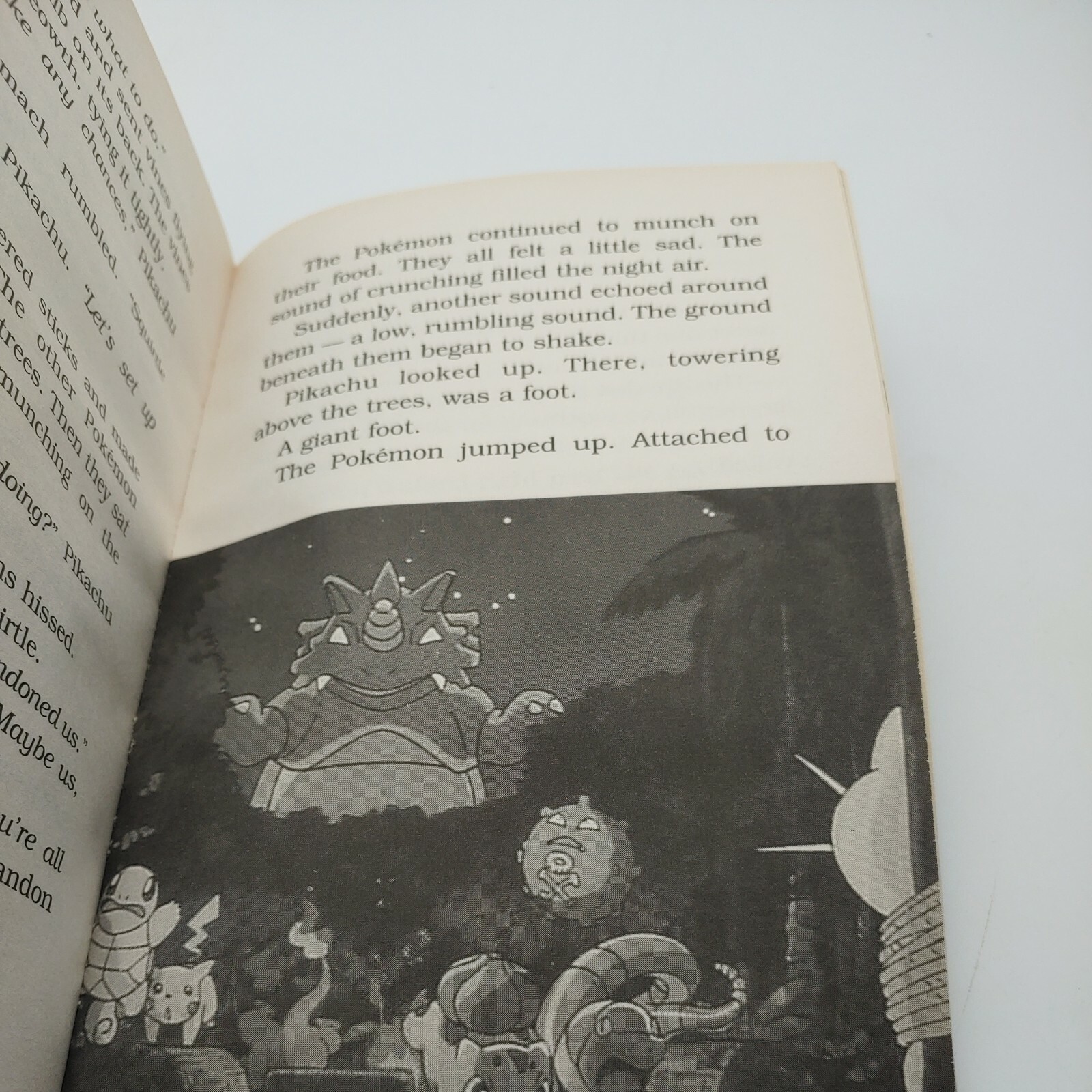 Island of the Giant Pokemon (Pokemon, No. 2). Vtg 1999