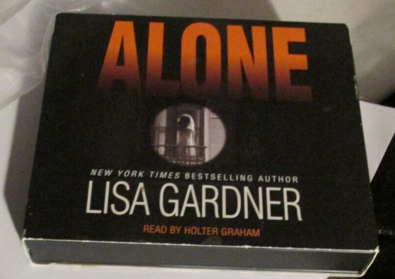 ALONE BY LISA GARDNER Read by Holter Graham Abridged 4 CD set with slip cover