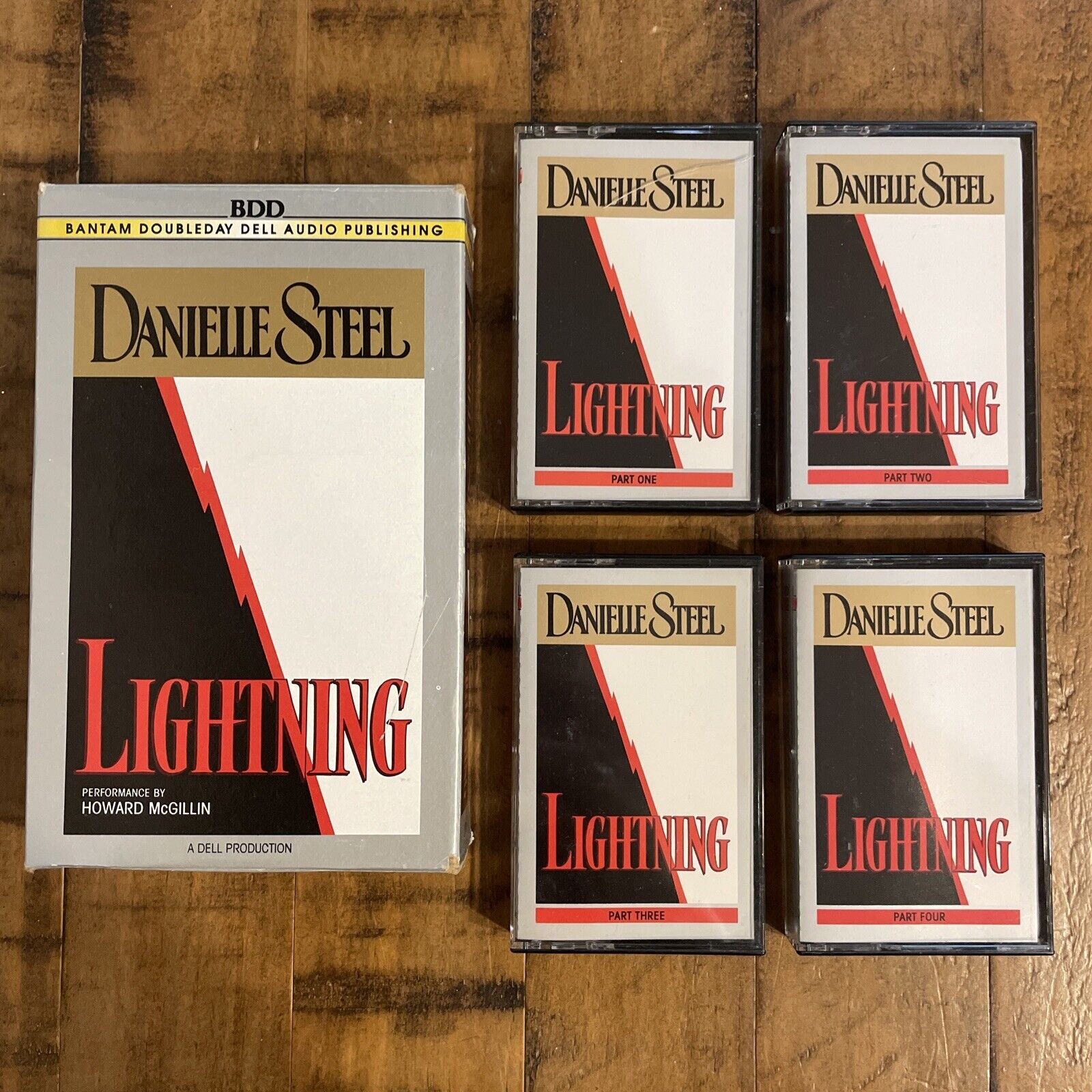 Danielle Steel Lightning Danielle Steel 1995 Audio Cassette Abridged. Excellent!