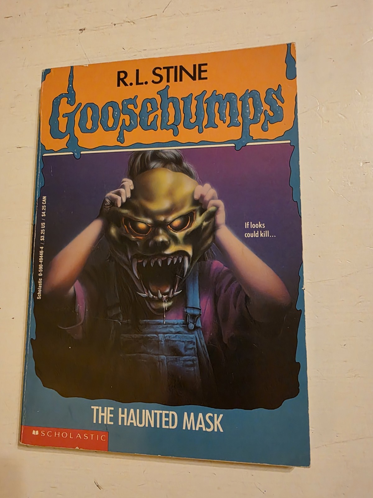 The Haunted Mask (Goosebumps) — Paperback By Stine, R. L. — GOOD