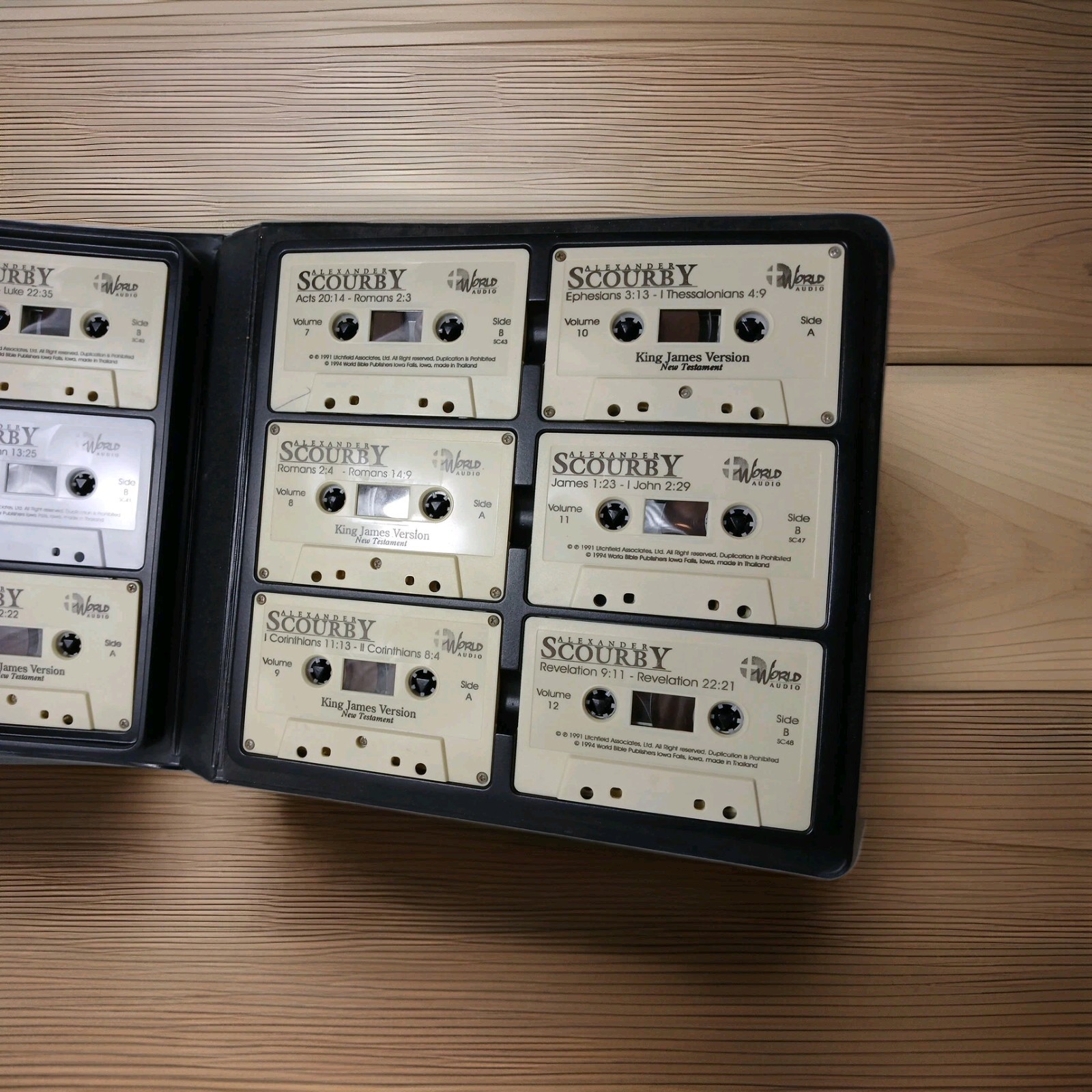 The Holy Bible New Testament on 12 Cassettes Audio KJV Read by Alexander Scourby