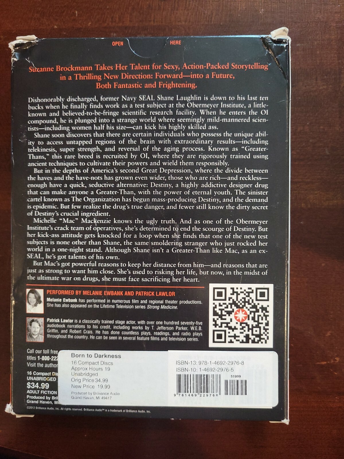 Audiobook Eternal Youth Born to Darkness by Suzanne Brockmann