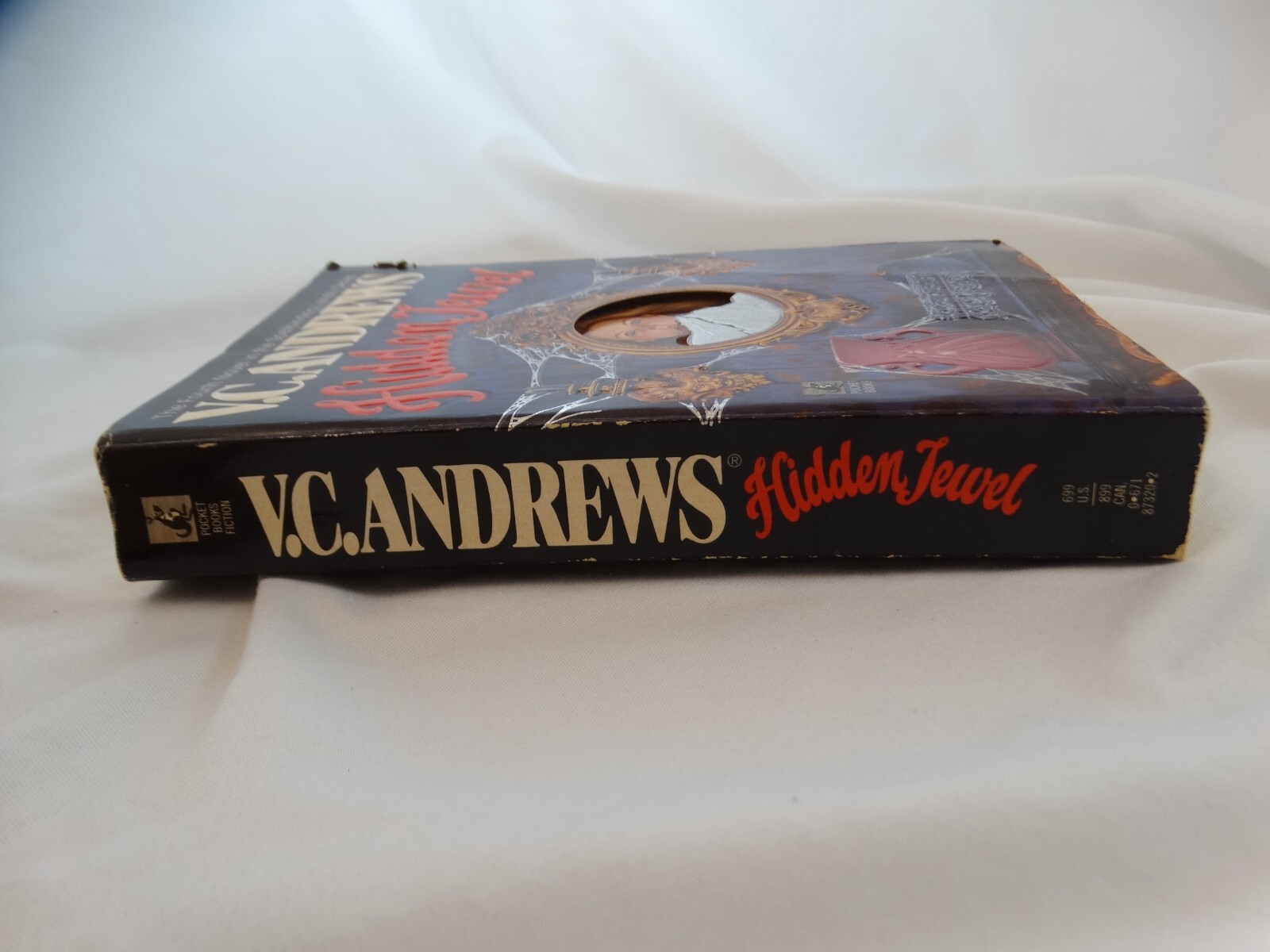 Hidden Jewel by VC Andrews Paperback Keyhole Stepback 1995