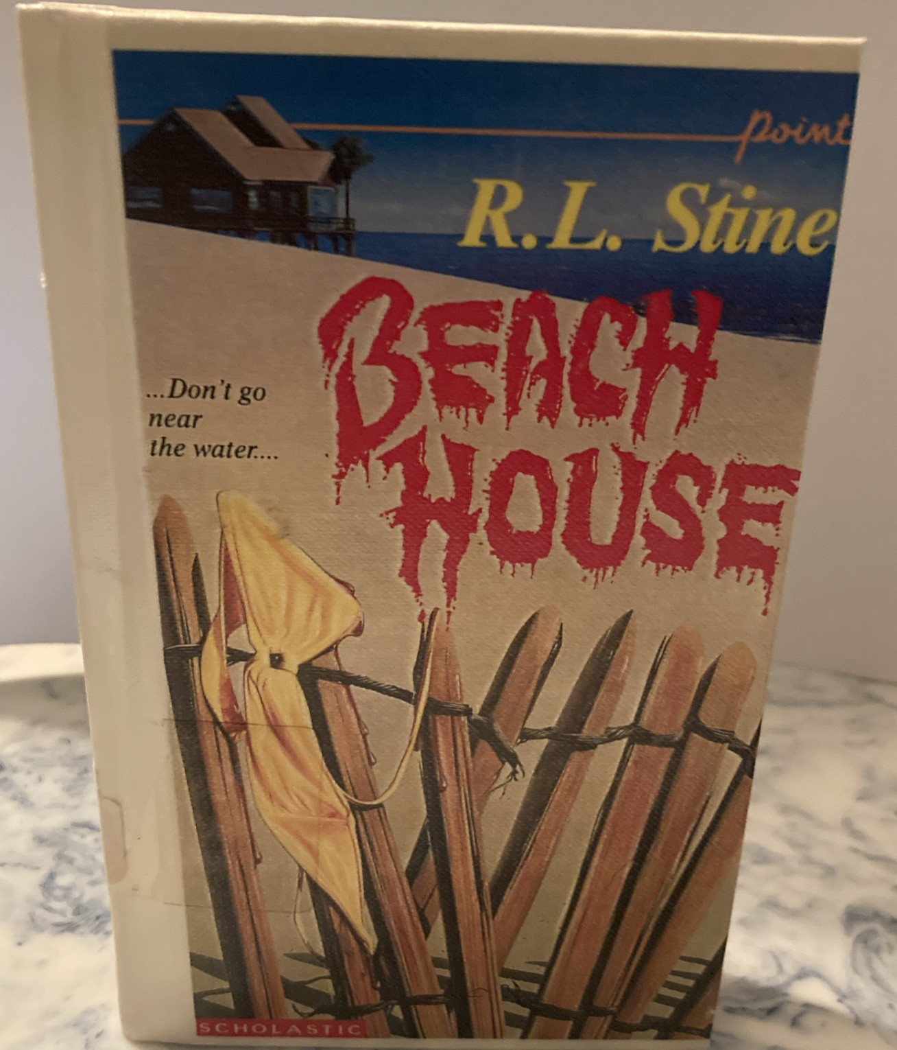 Point Thriller: Beach House by R. L. Stine (1992, Trade Hardcover ) 1st Print