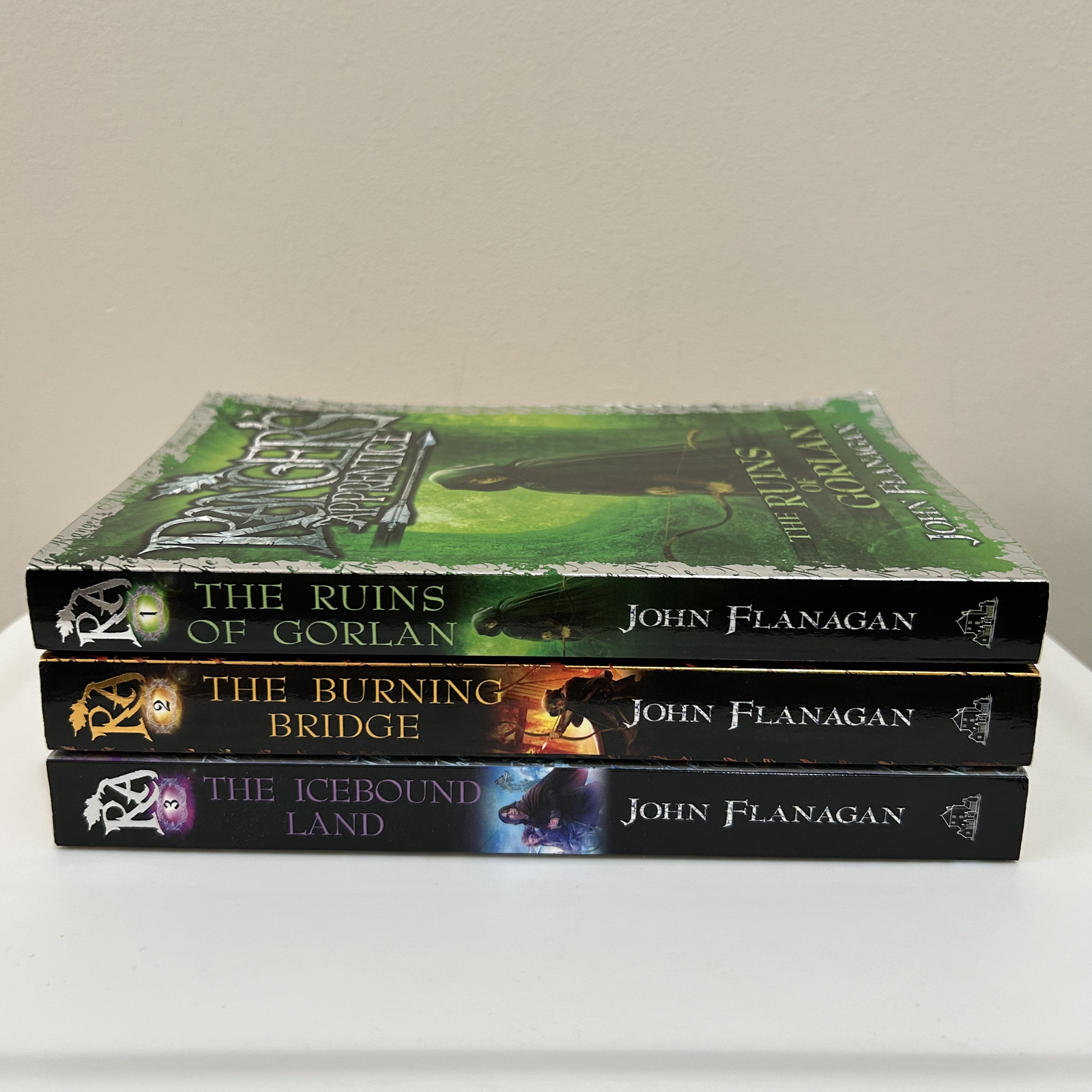 John Flanagan: Ranger’s Apprentice Trilogy (Books 1,2,3) EXC Junior Fiction🆓📮